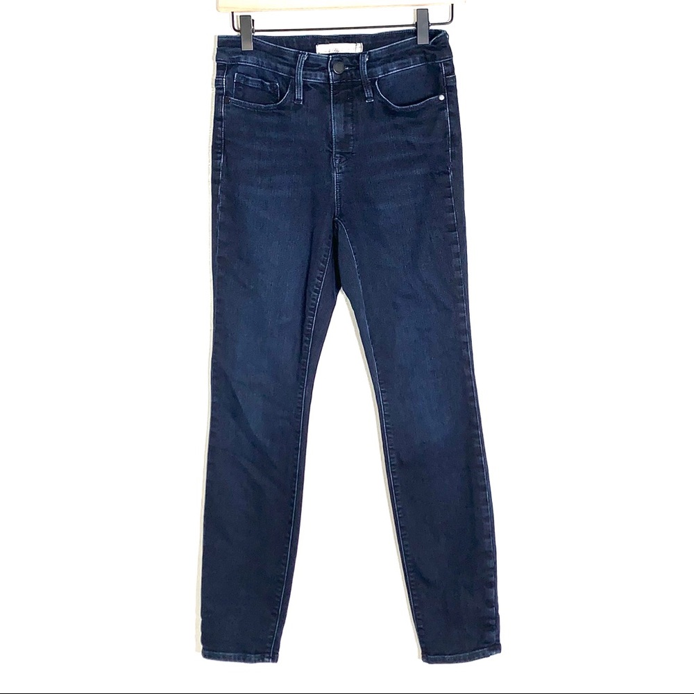 Athleta dark wash Skinny leg jeans